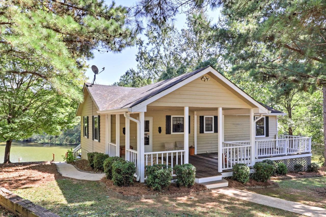 Lakefront Cottage With Private Hot Tub! Buckhead Eksteriør bilde
