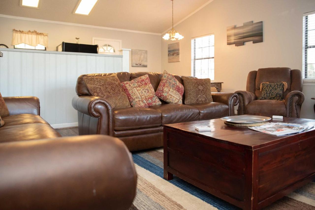 Lakefront Cottage With Private Hot Tub! Buckhead Eksteriør bilde