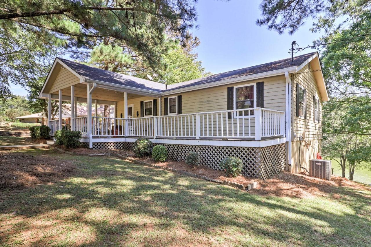 Lakefront Cottage With Private Hot Tub! Buckhead Eksteriør bilde